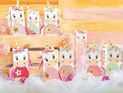 Adventskalender-Set Einhorn - Vorgestanzt - Mit Goldenen Zahlen 11 Adventskalender-Set Einhorn - Vorgestanzt - Mit Goldenen Zahlen -Trendiger Spielzeugladen papierdrachen adventskalender set einhorn vorgestanzt mit goldenen zahlen 5